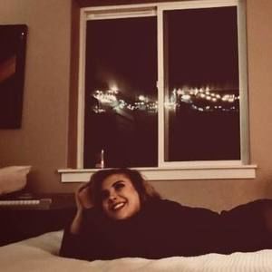 Meet your Posher, Alessandra